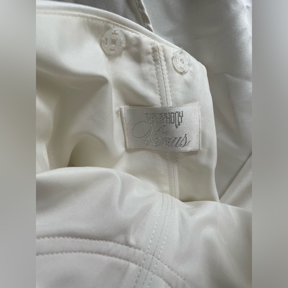 Symphony of Venus wedding gown dress ivory A-Line NWT ~ - Picture 9 of 13